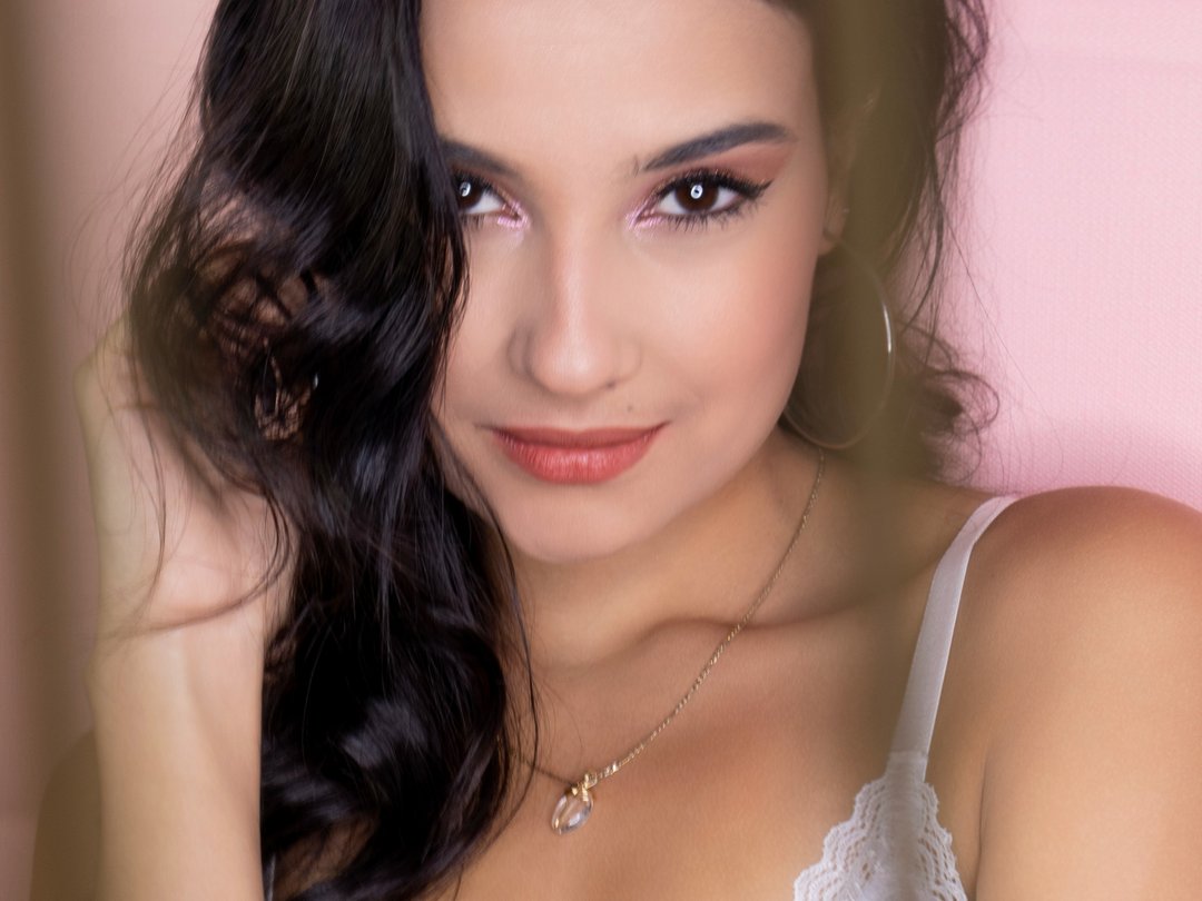 Isalopezz's profile - Image n°0