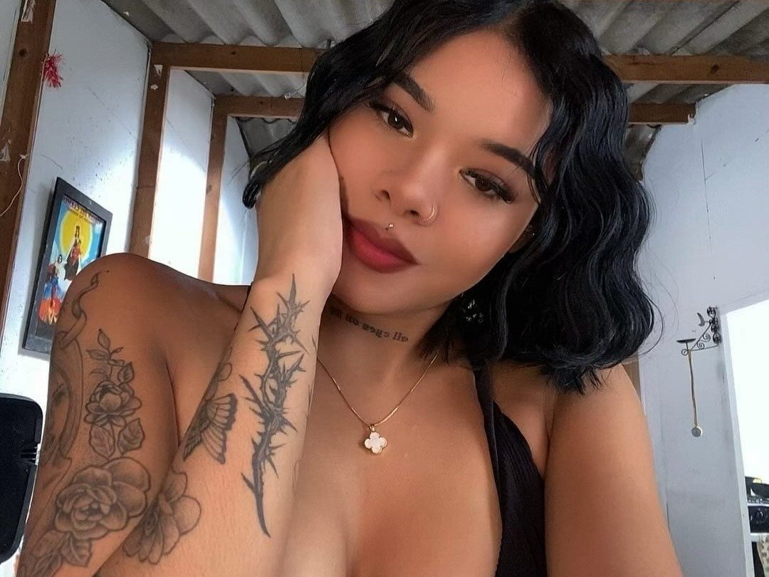 Isasander's profile - Image n°1