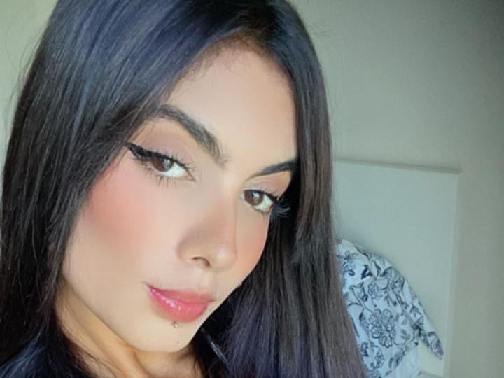 Isisbelle's profile - Image n°0