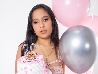 Sexo por webcam con Issarey