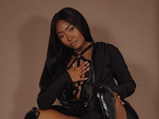 Sexo por webcam con Ivonnebrunettee