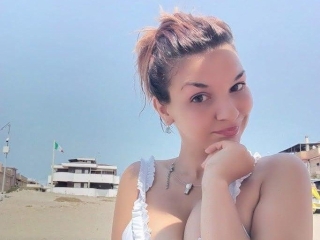 Sexo por webcam con Ivycharlottee