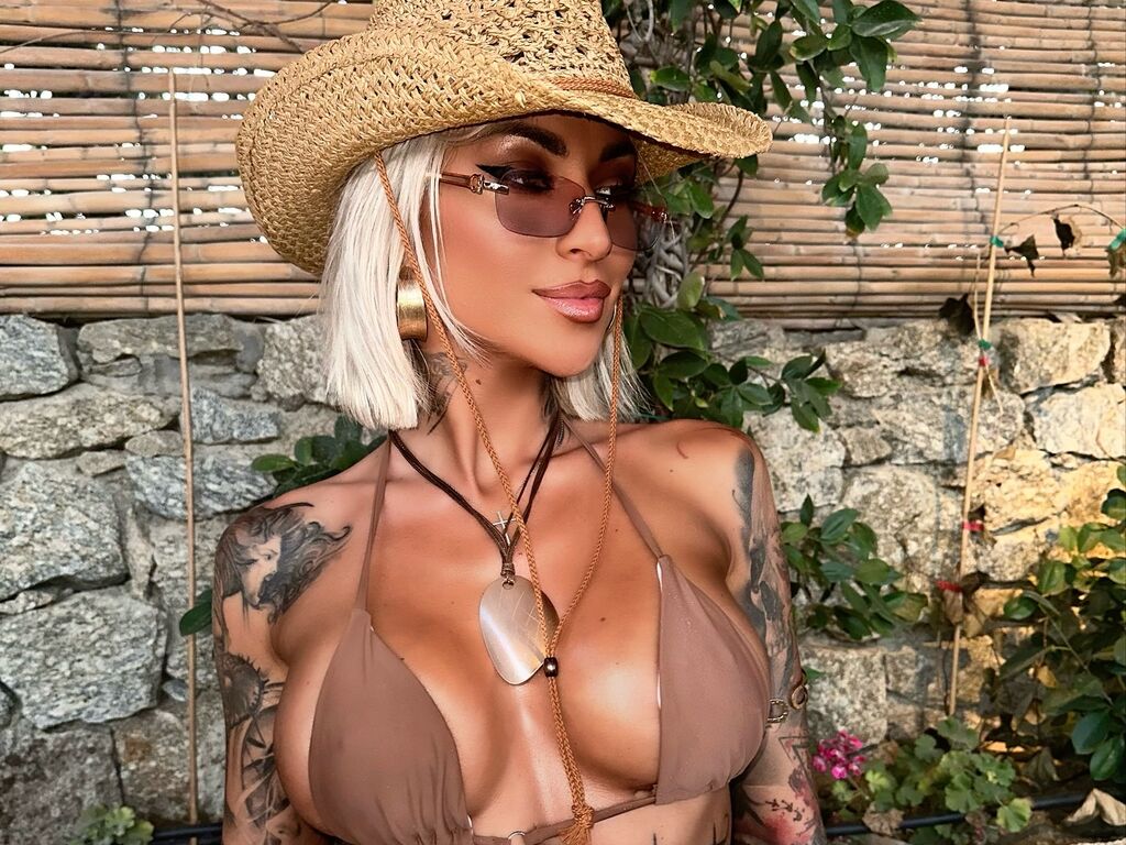 IvyEdhessa's profile - Image n°3