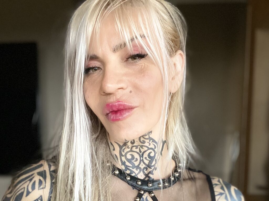 Ivylina's profile - Image n°1