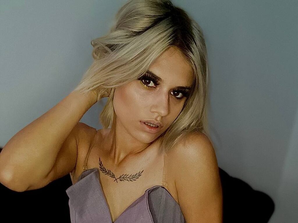 Ivyvela's profile - Image n°1