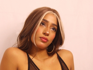 Sexo por webcam con Jadekeim