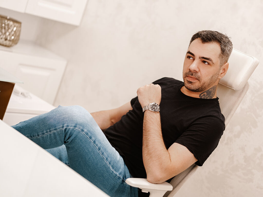 Jamesdilan's profile - Image n°1