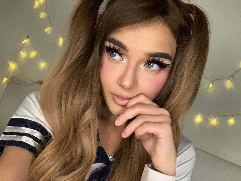 Janeromi's profile - Image n°0