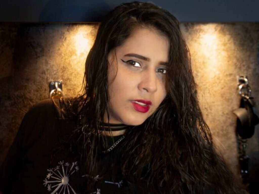 Janethkluiver's profile - Image n°1