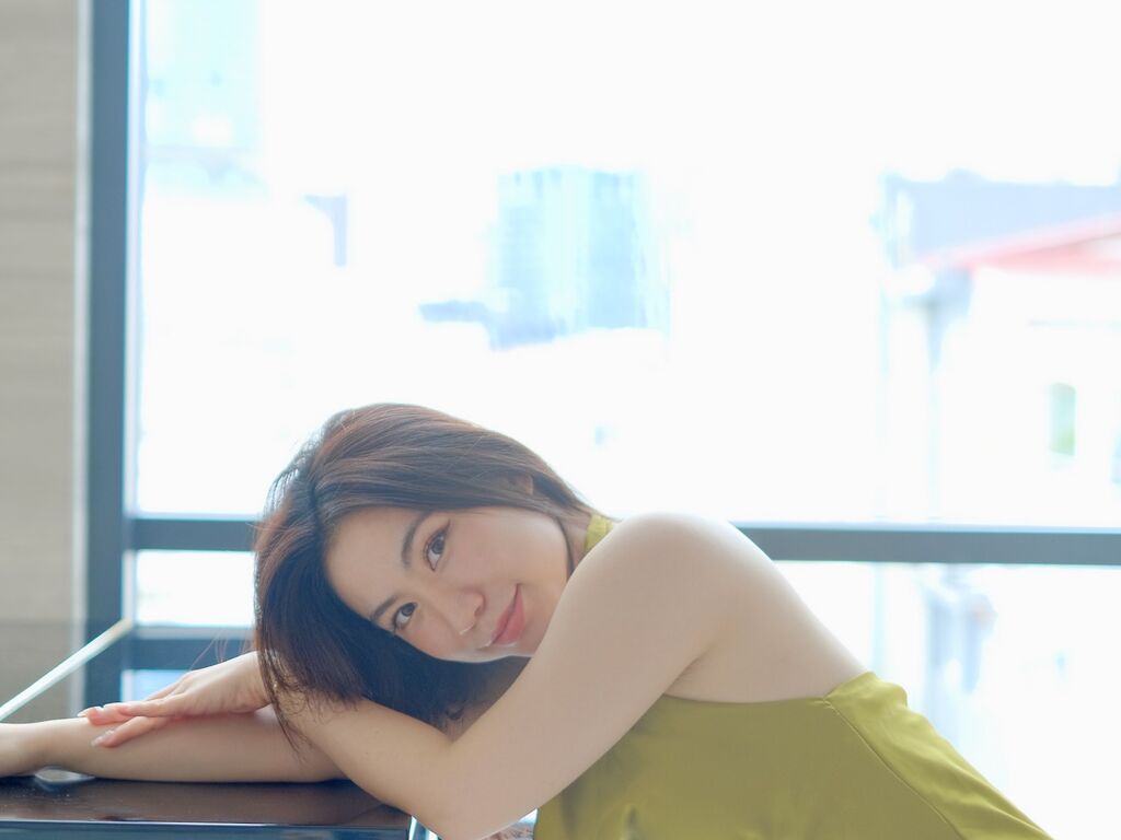 Januarymiller's profile - Image n°5