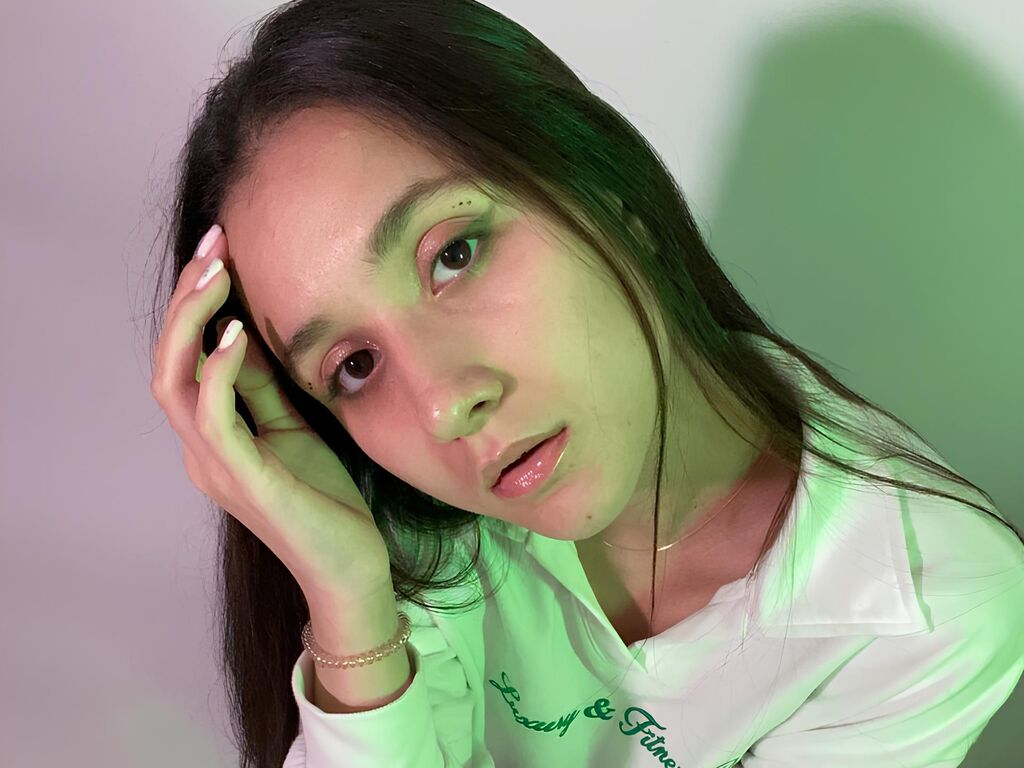 Jasmineflowers's profile - Image n°1