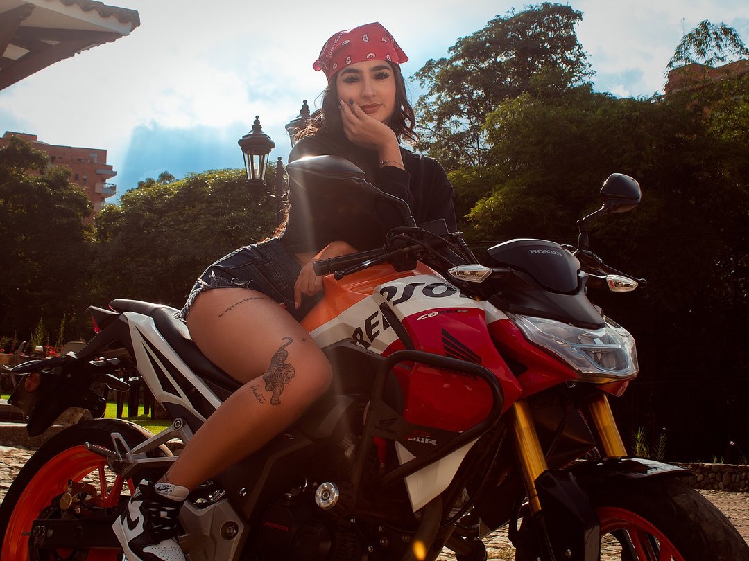 Profil de Jasminerhodes - Photo n°0