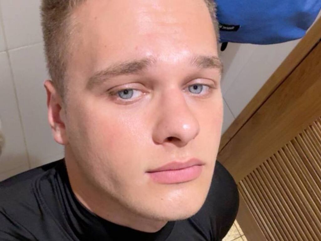 Jasoneliott's profile - Image n°0