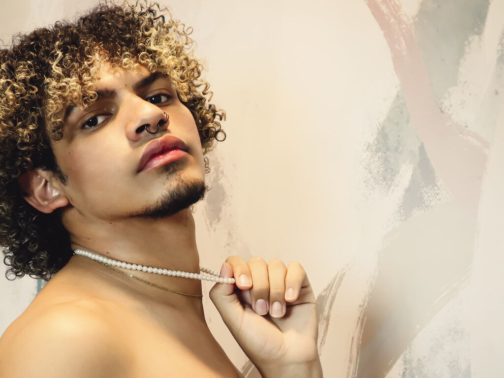 Javicollinsss's profile - Image n°1