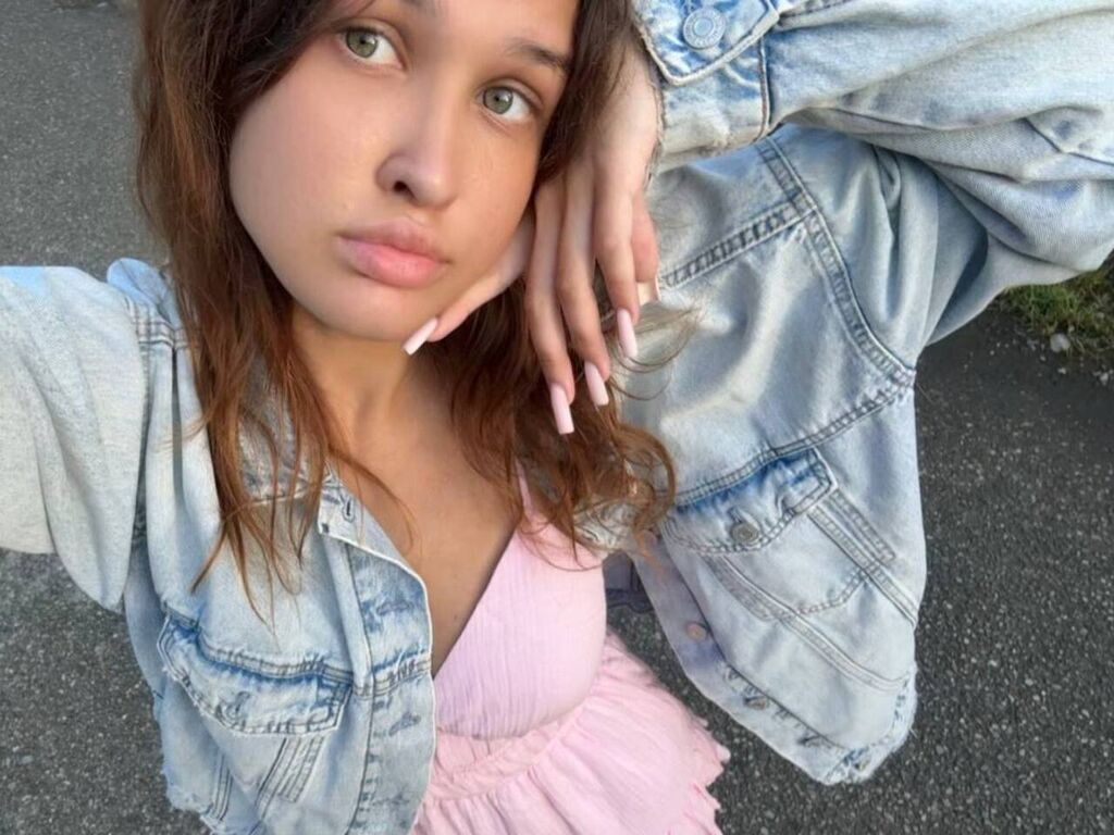 Jazminhalajian' profilo - Immagine n°0