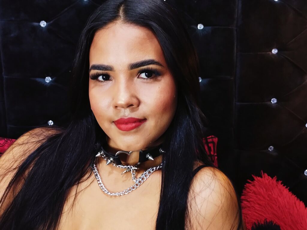 Jazminsandoval's profile - Image n°1