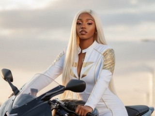 Jazzycandilicious's Sexcam