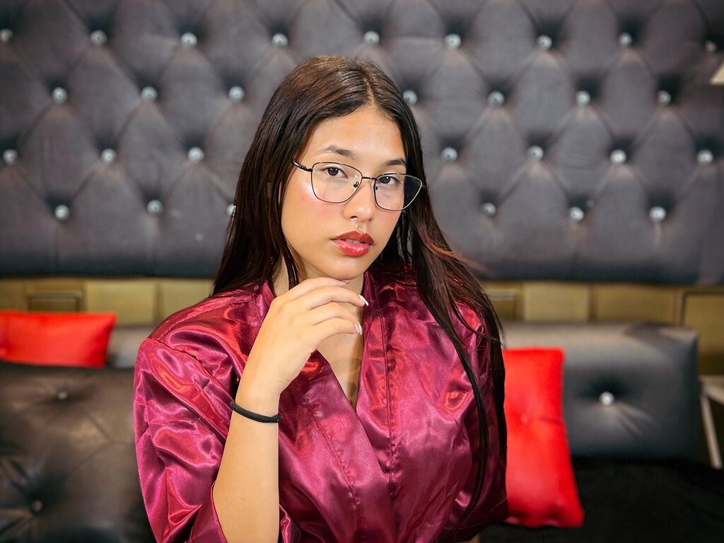 Jeniferluna's profile - Image n°4