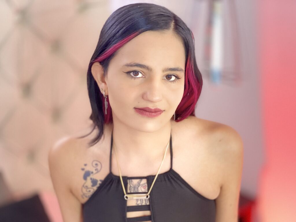 Jennaarlet's profile - Image n°0