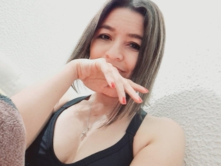 Webcam sex con Jennergiselle