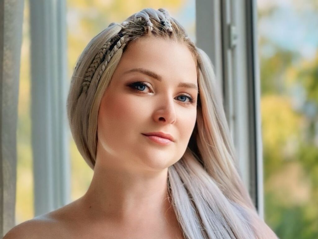 Jennifercollin's profile - Image n°0