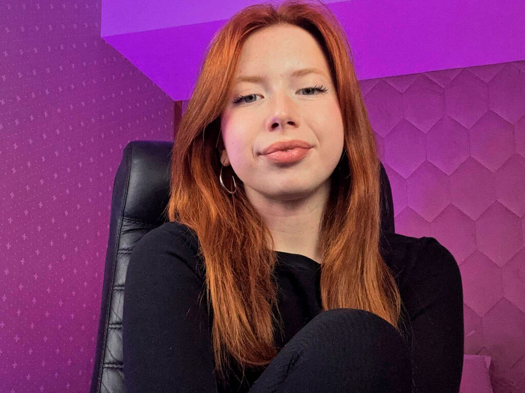 Jennifermooreme's profile - Image n°1