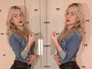 Webcam sex with Jennyhsow