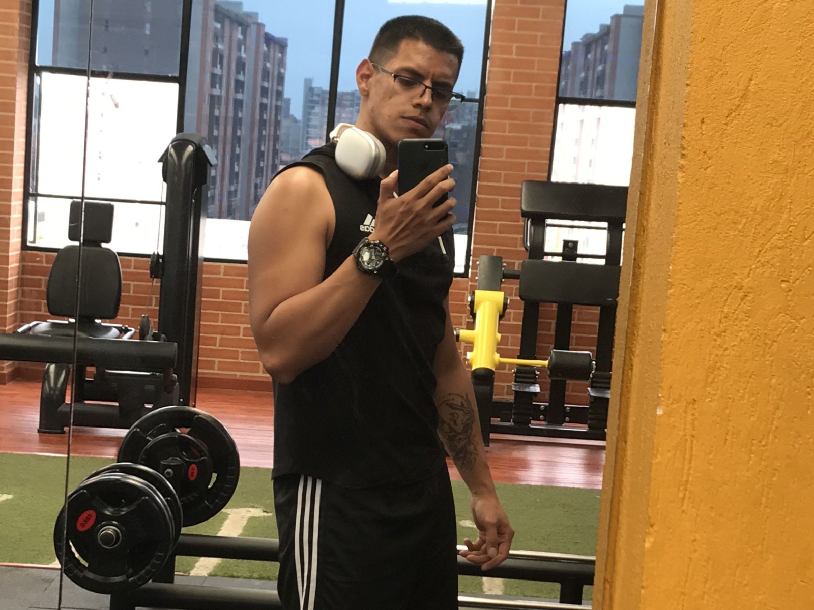 Jhonnbooy's profile - Image n°1