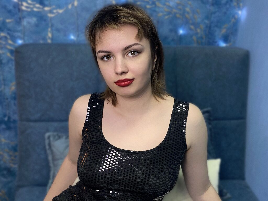 Jiahooper's profile - Image n°1