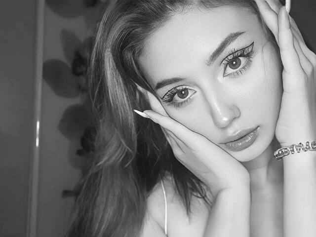 Jiiggly's profile - Image n°32