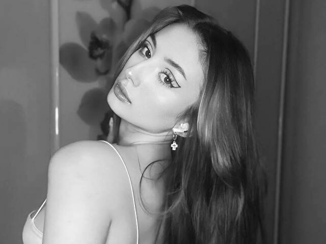 Jiiggly's profile - Image n°2