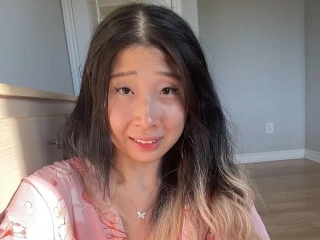 Webcam sex with Jiwoo
