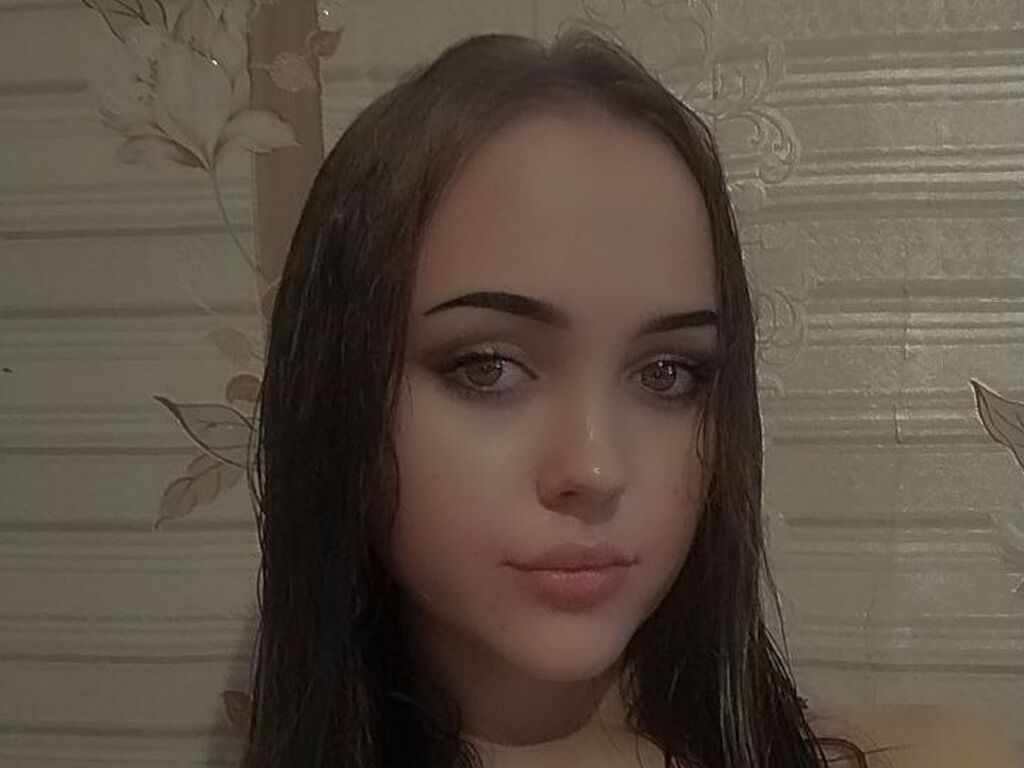 Joanhazleton's profile - Image n°0