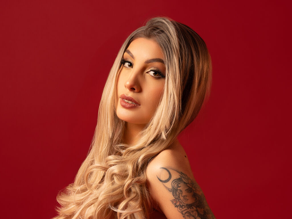 Johanaharlow's profile - Image n°1