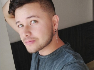 Johanleonn221's Sexcam