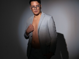 Sexo por webcam con Johnbelrose