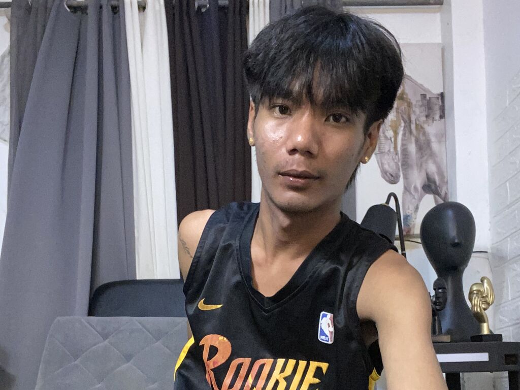 Johnfrancisco's profile - Image n°0