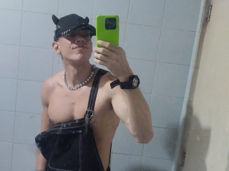 Jonathan_Bigcock's profile - Image n°0