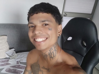 Sexo por webcam con Joshhardcock