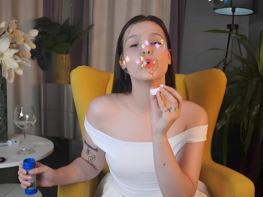 Joslyndelmolino's profile - Image n°1