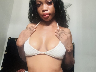 Webcam sex con Joycefrank