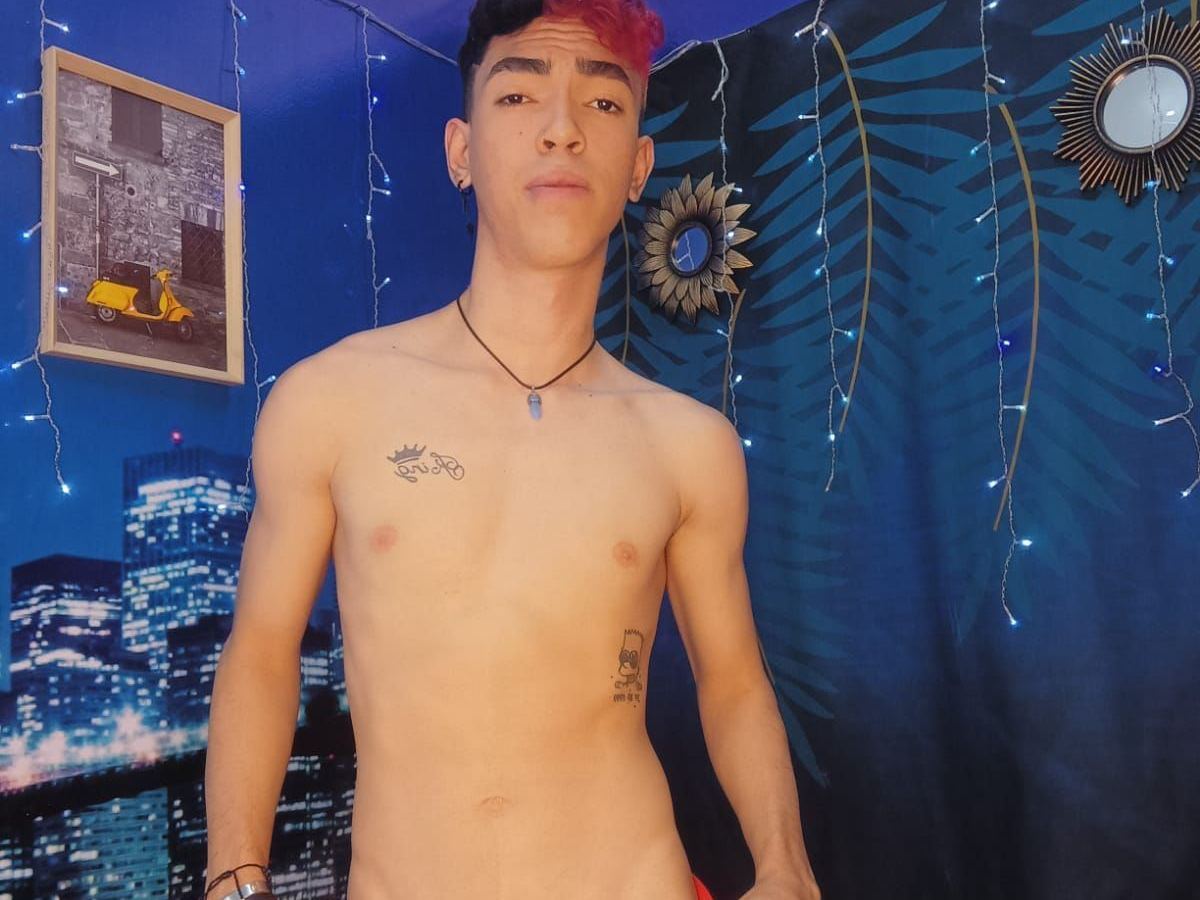 Juanhotlatino's profile - Image n°0