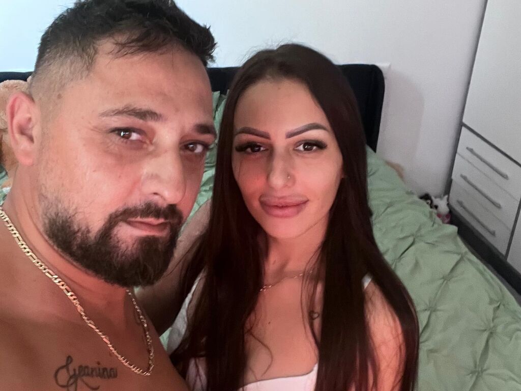 Juliaandjoey's profile - Image n°0