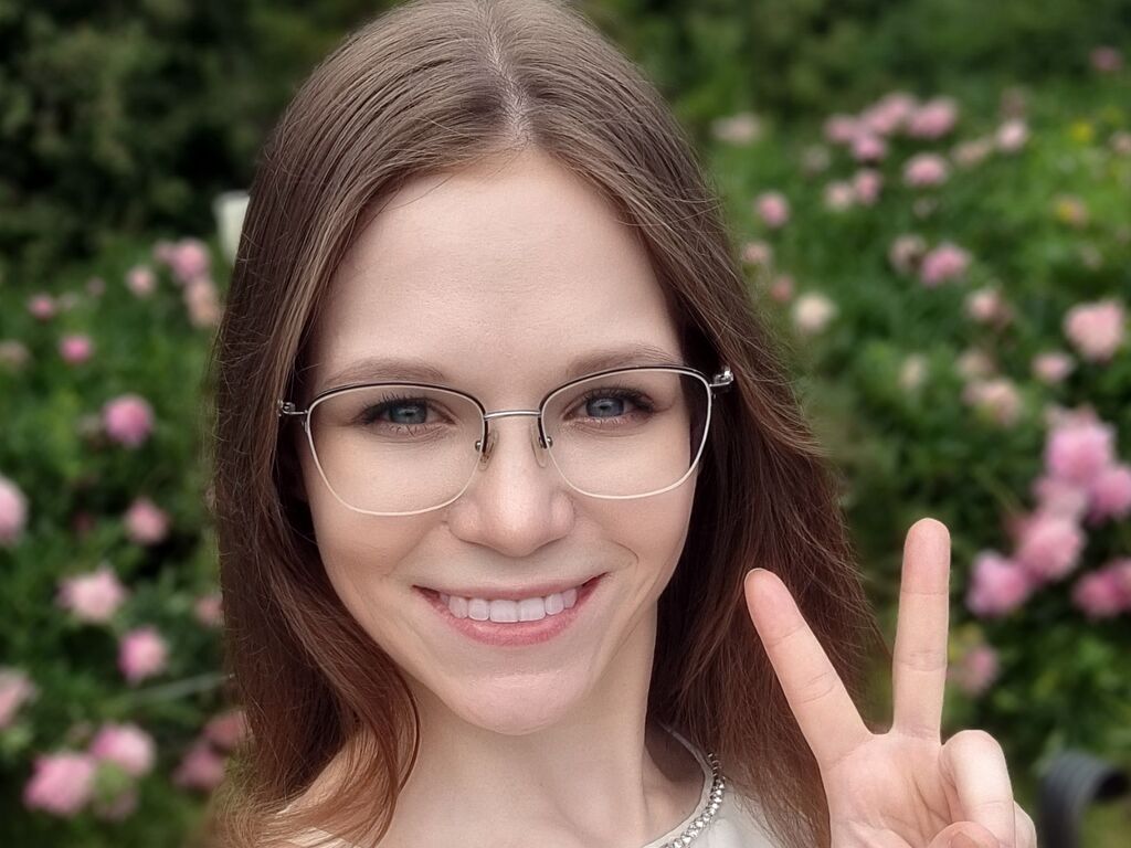 Julialoxley's profile - Image n°1