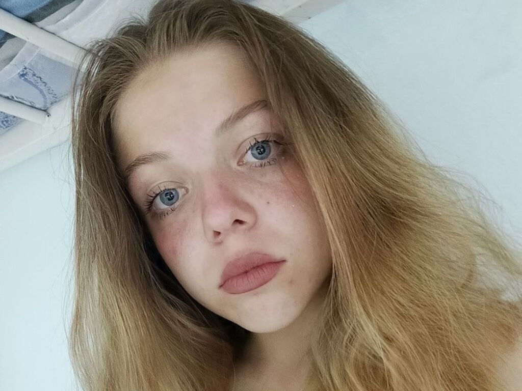 Julianacatlow's profile - Image n°0
