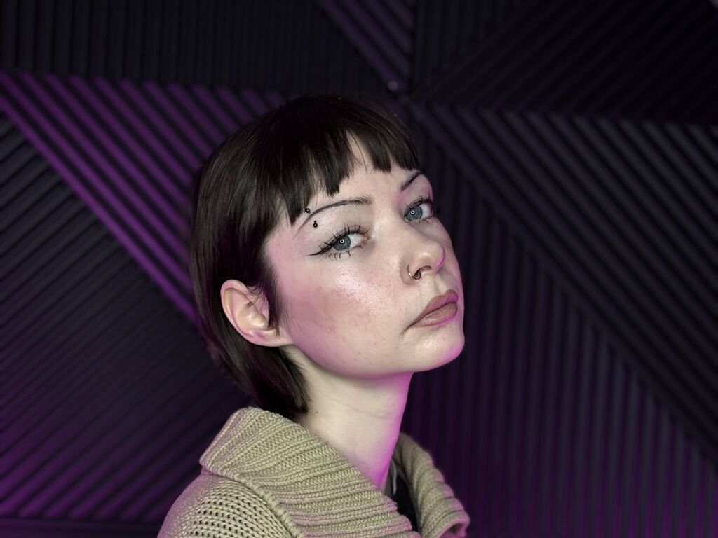 Julianagarney's profile - Image n°0
