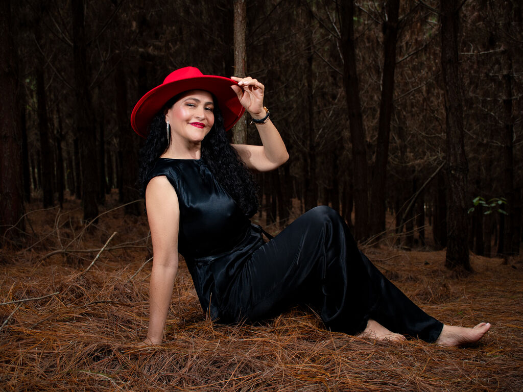 Julianamartines's profile - Image n°3