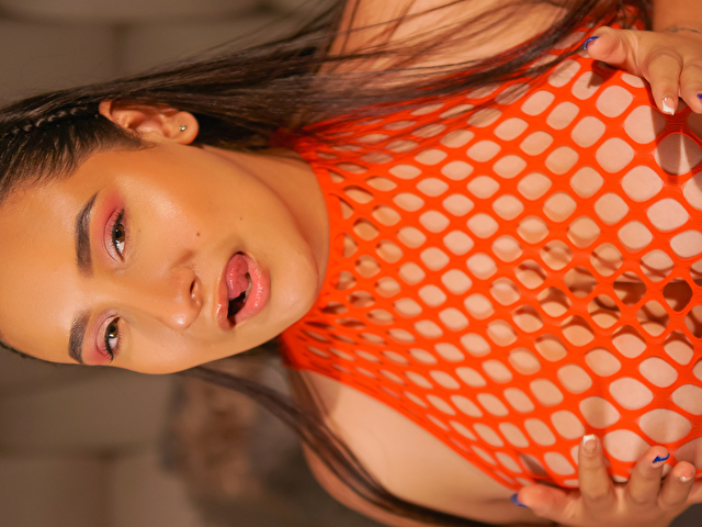 Julianapense's profile - Image n°1