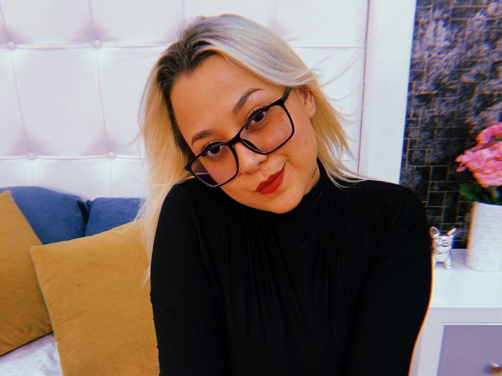 Julianasaanz's profile - Image n°1