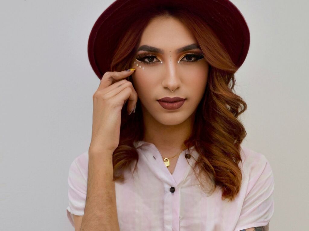 Juliannaricci's profile - Image n°1